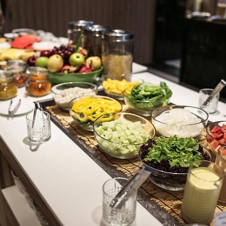 Fifth Pattaya Jomtien By Shiwalai Int Hotell Eksteriør bilde A salad bar