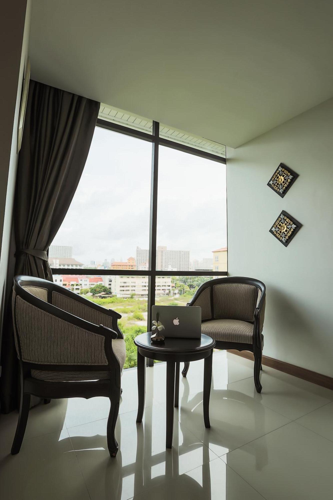 Fifth Pattaya Jomtien By Shiwalai Int Hotell Rom bilde A room at the hotel